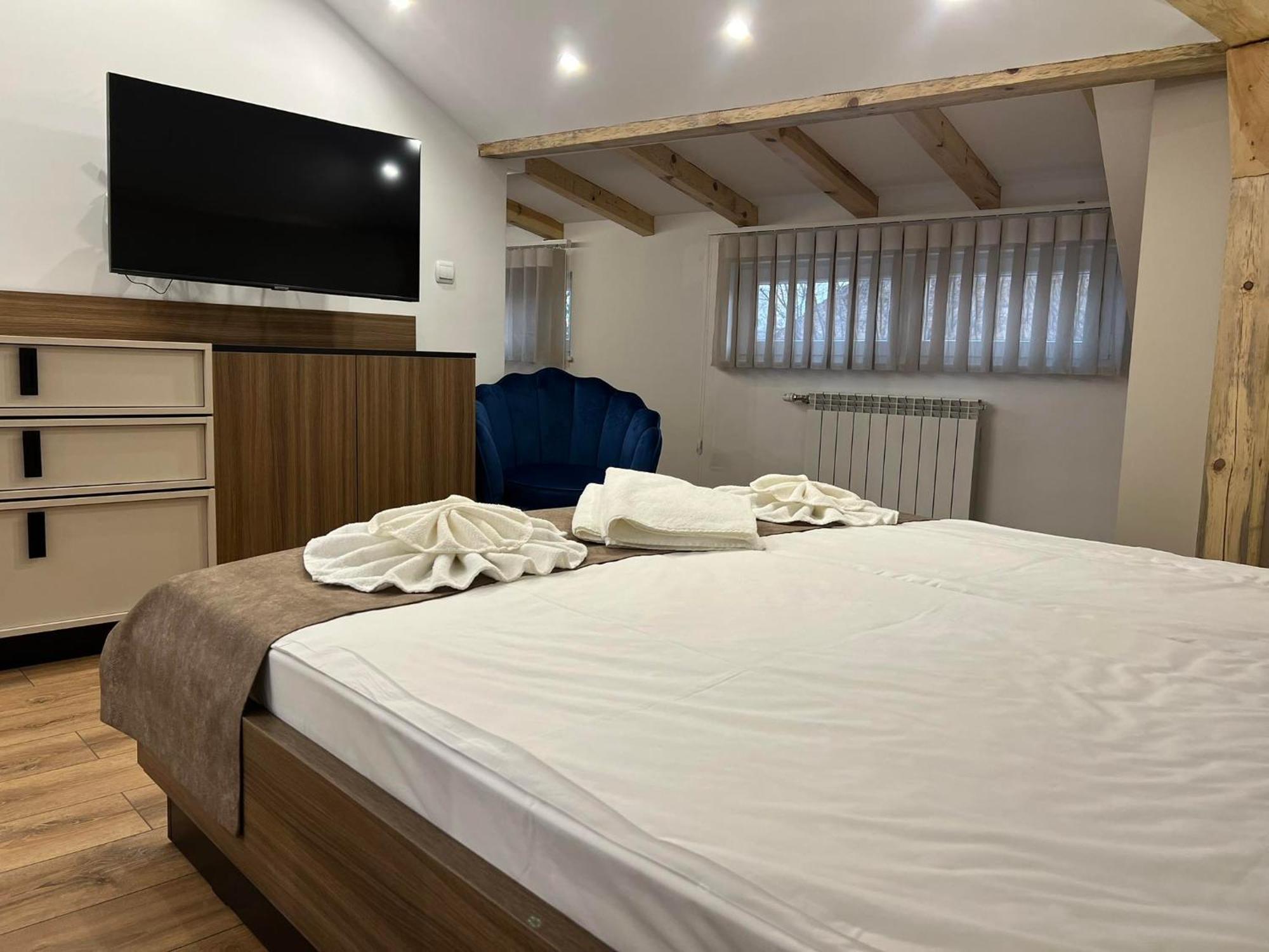 Хотел Vip Apart House 普列文 外观 照片